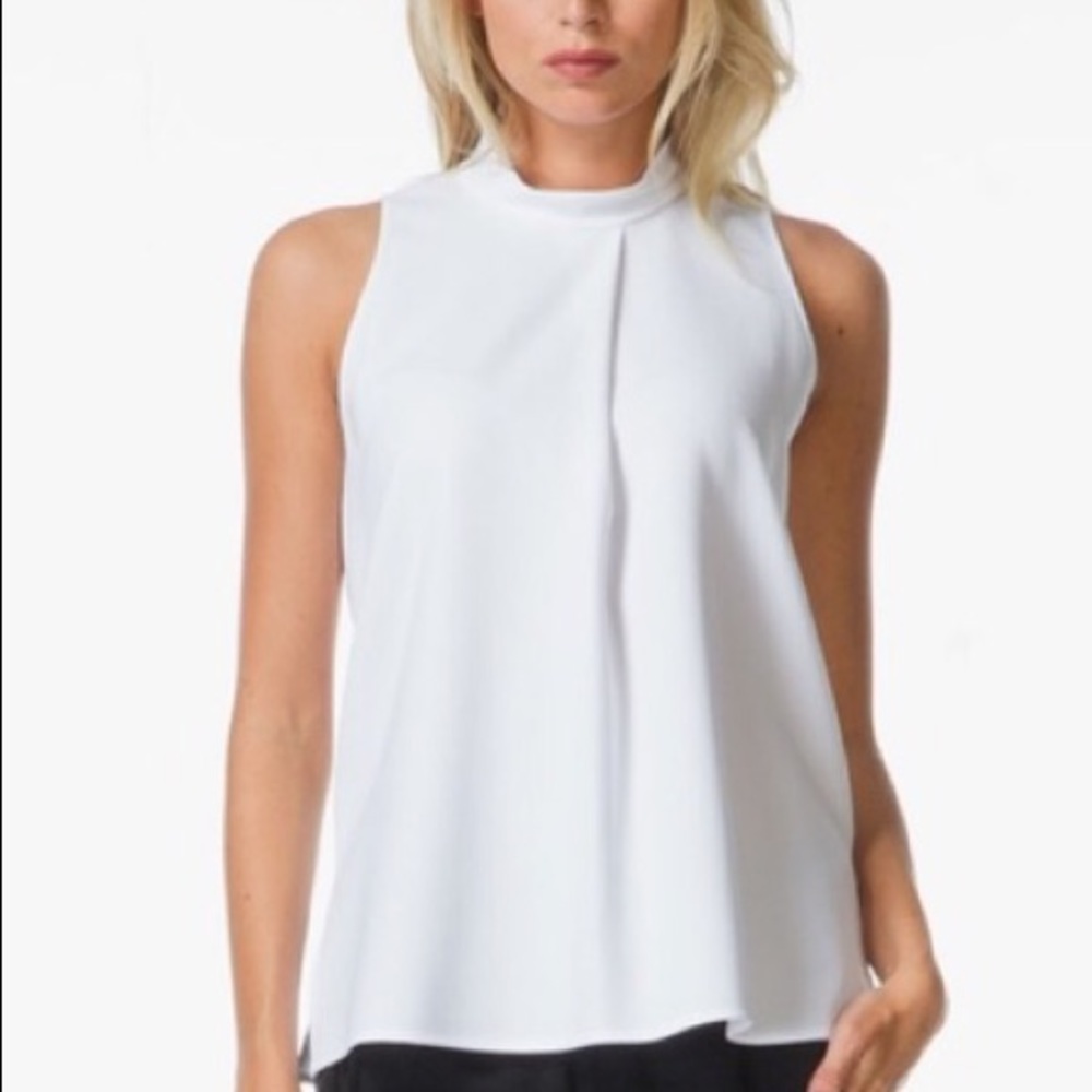 Theory NWT White Talmiza Top size M